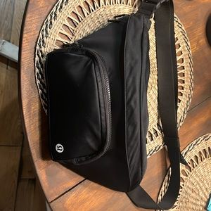 Rest is written belt bag 3L